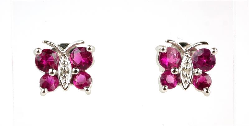 Zlaté náušnice - motýli s brilianty a rubíny