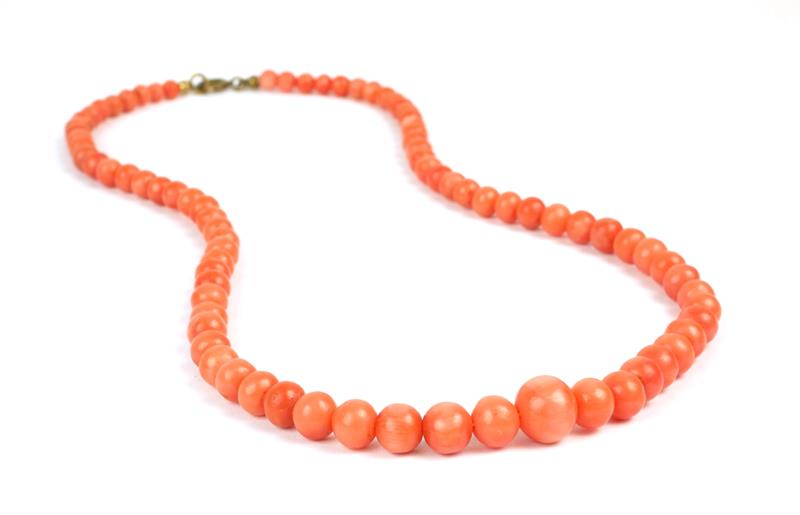 Korálový náhrdelník