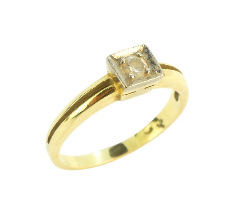 Zlatý prsten se zirkonem