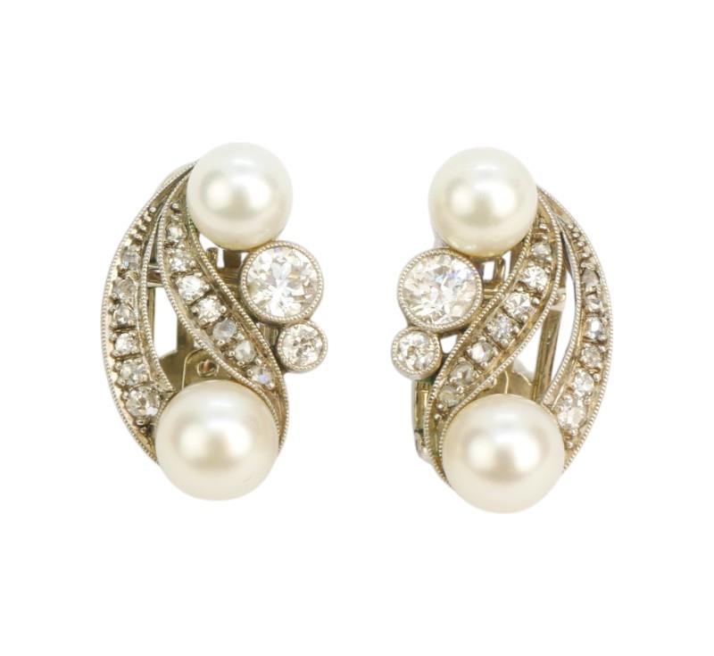 Zlaté náušnice s brilianty a perlami