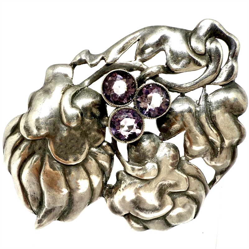 Stříbrná brož s ametysty -Theodor Fahrner