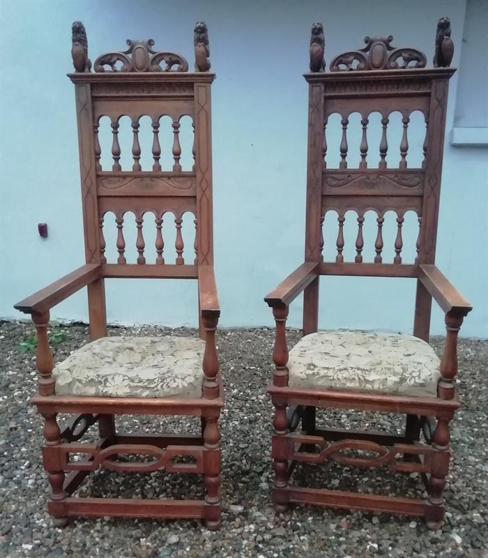 Pseudo renesanční křesla