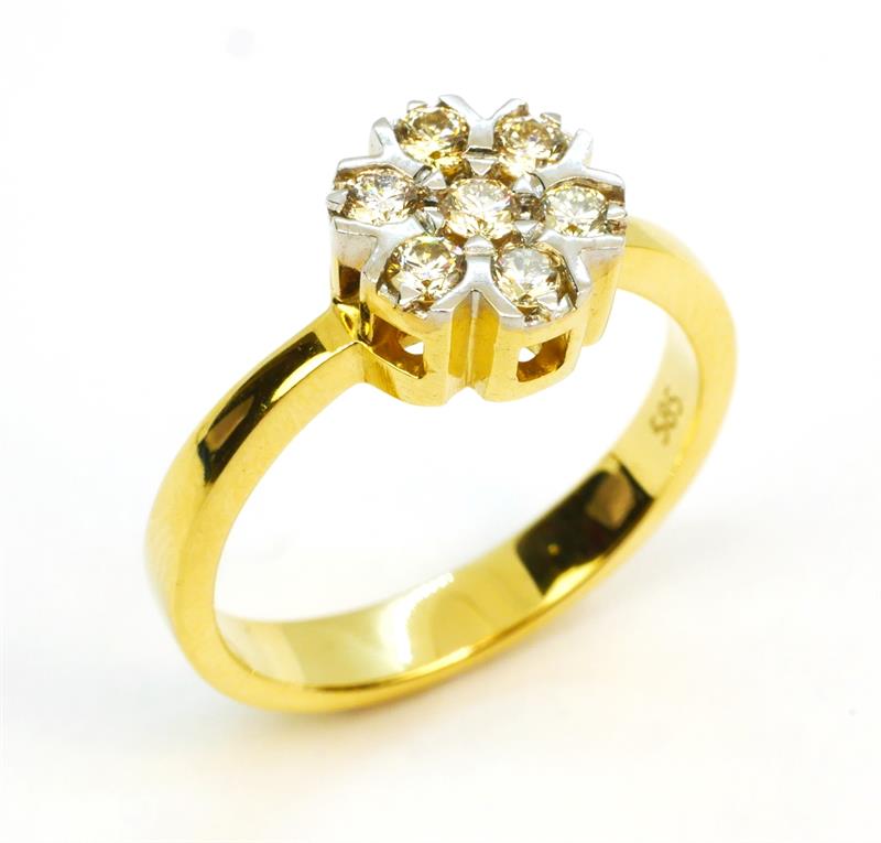 Zlatý prsten s brilianty