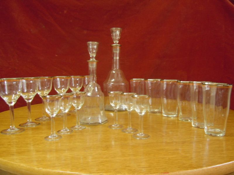Art déco. Souprava karafy a sklenice. 20 kusů!!!
