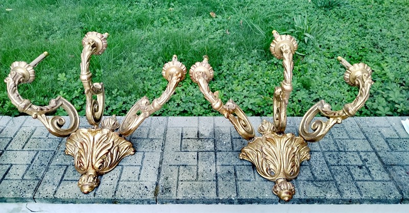 Nástěnné svícny zlacené