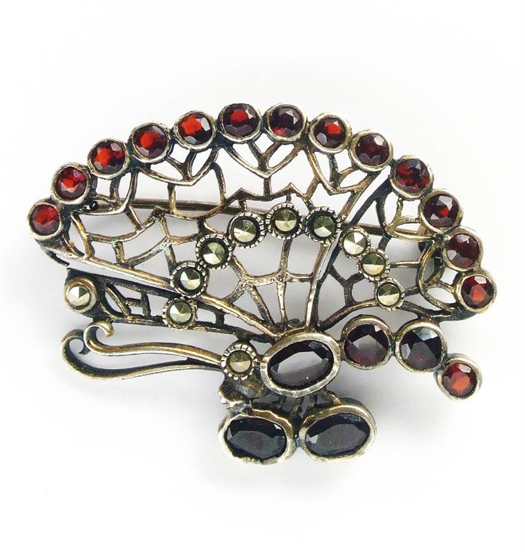 925 Ag secesní brož s červenými kameny, 3,3 x 4,2 cm