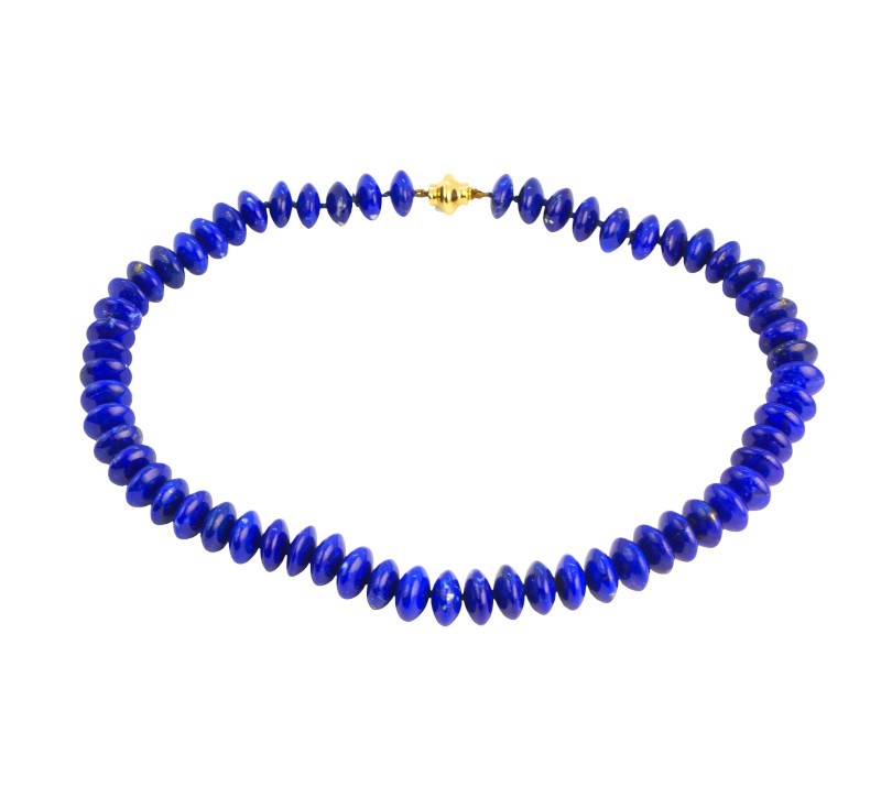 Náhrdelník s lapis lazuli a zlatým uzávěrem