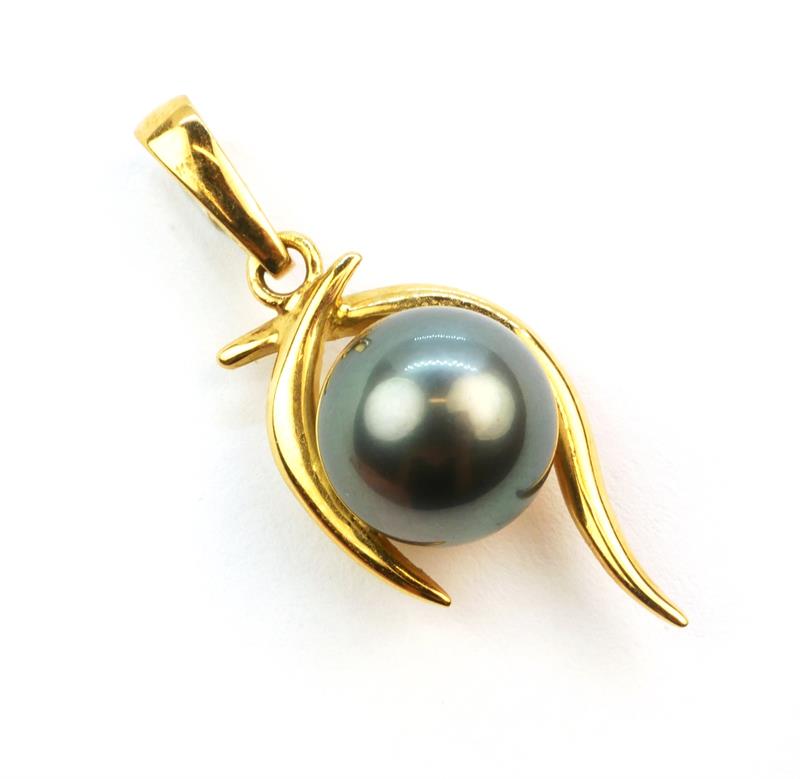 Zlatý přívěsek s tahitskou perlou