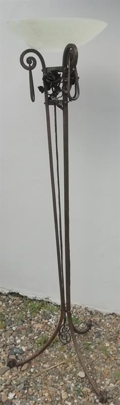 Kovaná lampa Müller Freles