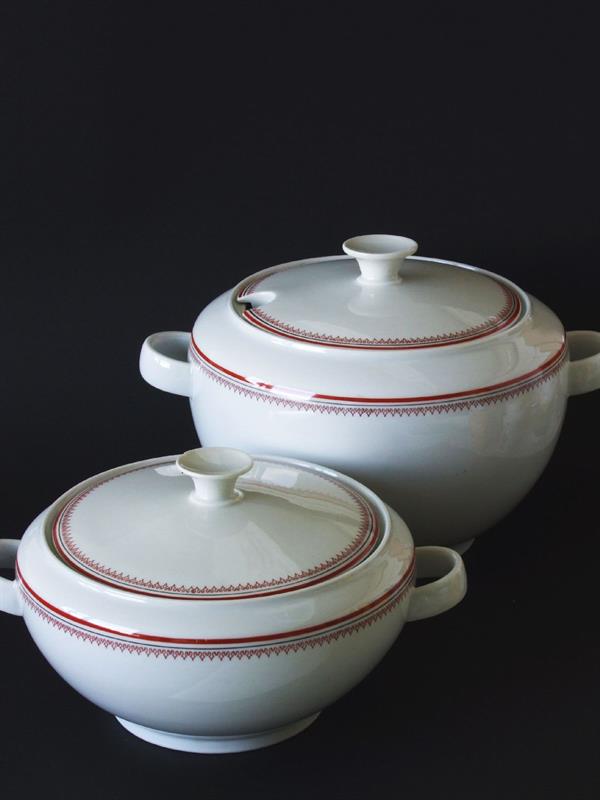 Funktionalismus jídelní souprava pro 12 osob, Kaestner