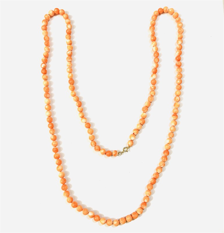 Korálový náhrdelník se zlatým zapínáním, 100 cm