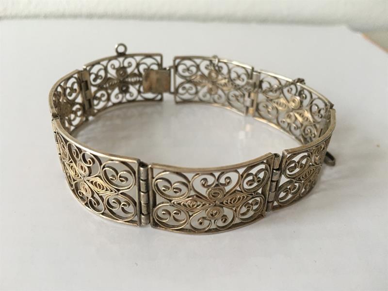 Stříbrný filigránový náramek