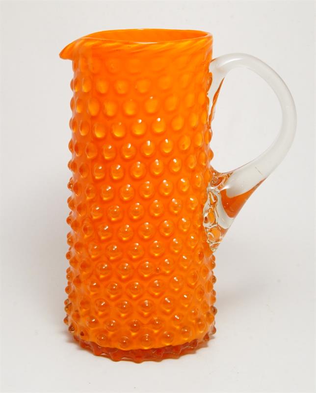 Starý džbánek z hutního Tango skla s Hobnail dekorem