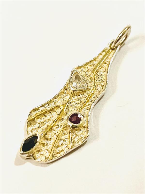 Stříbrný autorský přívěšek se zlatem, rubínem a safírem