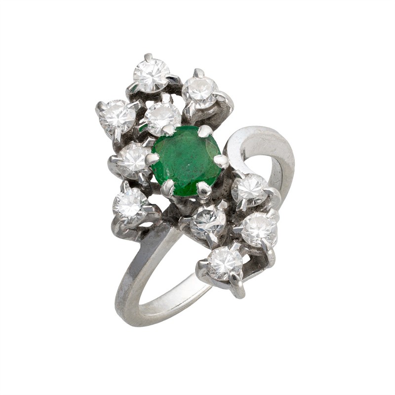 Zlatý prsten s přírodním smaragdem a diamanty