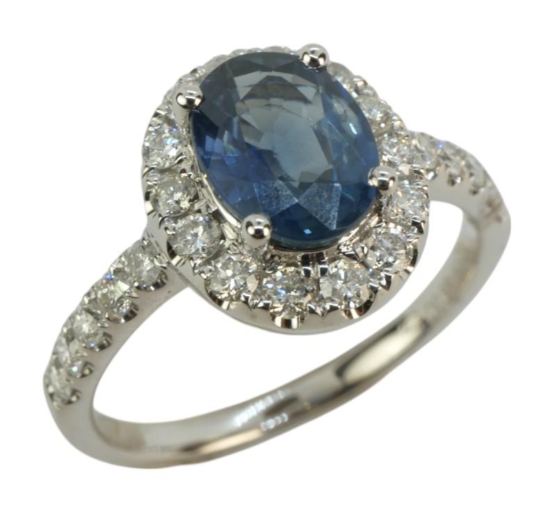 Zlatý prsten se safírem a brilianty