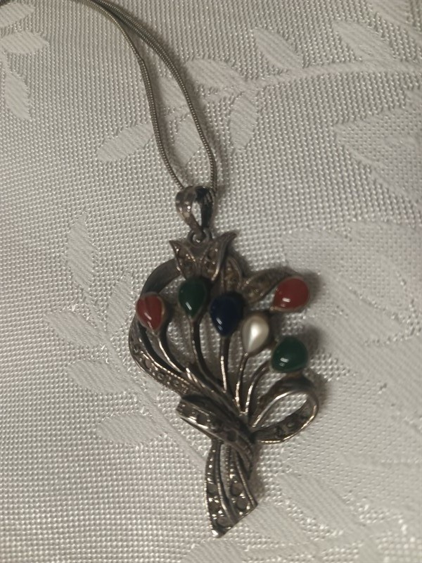 Náhrdelník stříbro kytice