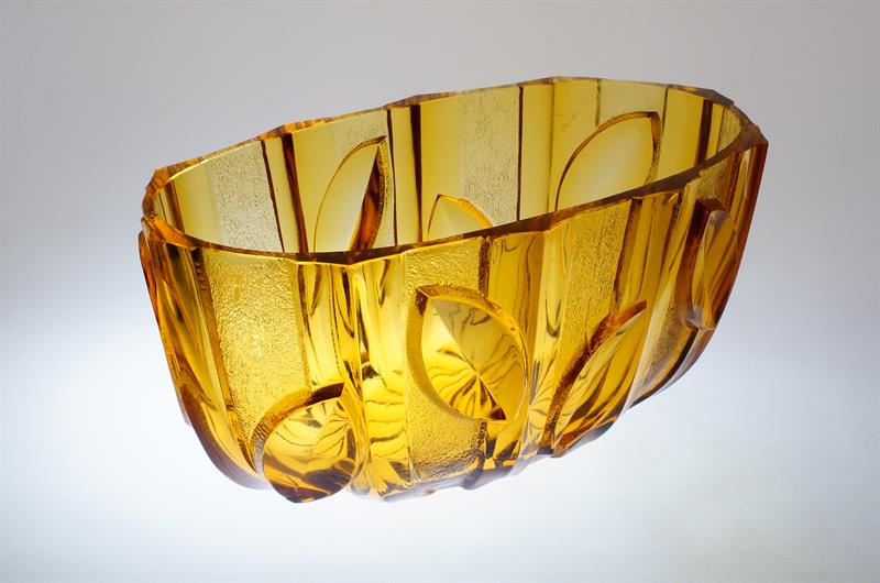 Ojedinělá žardiniera z ambrového skla ve stylu ART - DECO