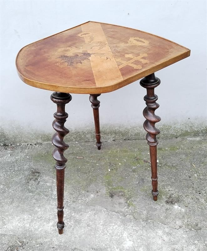 Stolecek  značený Gallé