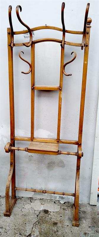 Věšák Thonet