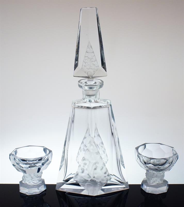 ART - DECO likér souprava fazetově broušené a matované sklo