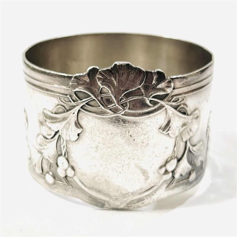 Stříbrný secesní kroužek na ubrousek - Henri Soufflot