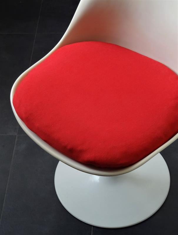 Saarinen Eero, židle Tulip