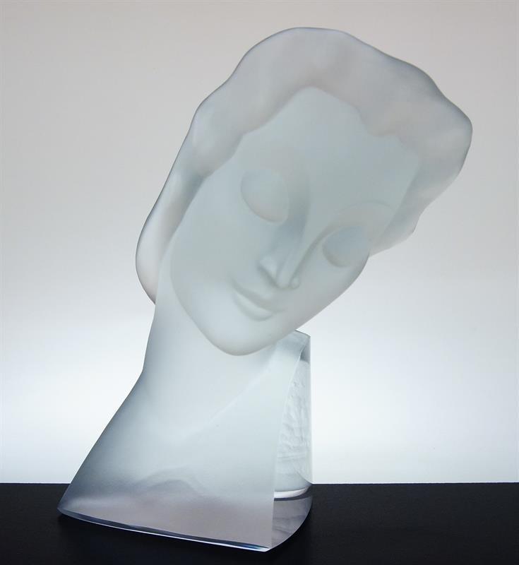 Art Deco skleněná plastika - Eleon von ROMMEL "Zasněná"