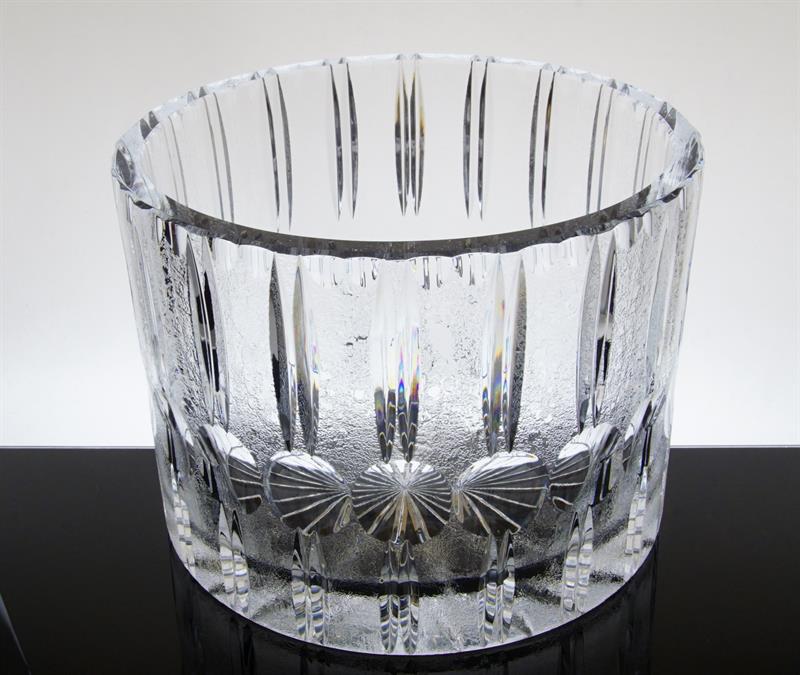 Velmi masivní mísa, broušené čočky - Josef PRAVEC Bohemia