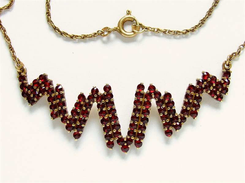 Ag náhrdelník s granáty