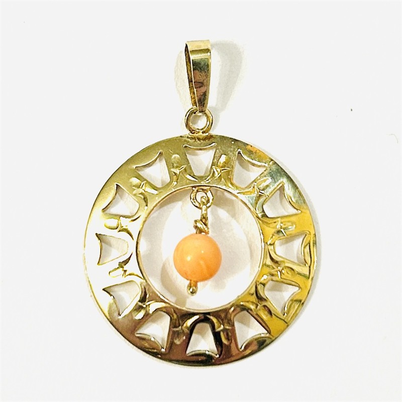 Zlatý přívěšek s růžovým korálem