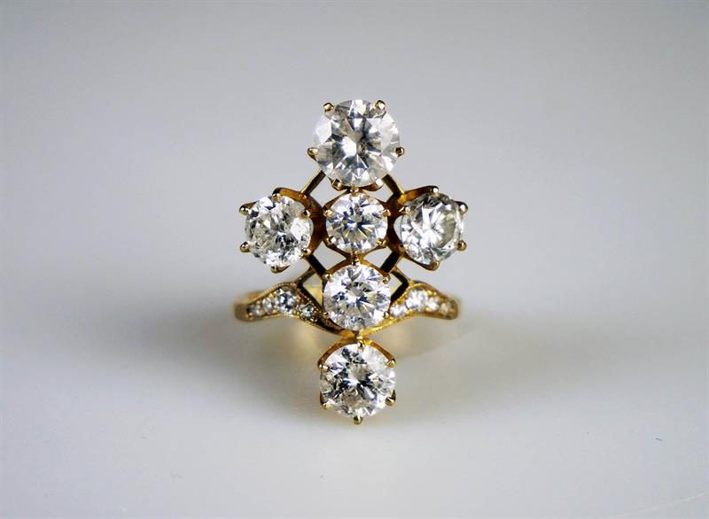 Zlatý prsten s diamanty – 6,18 ct