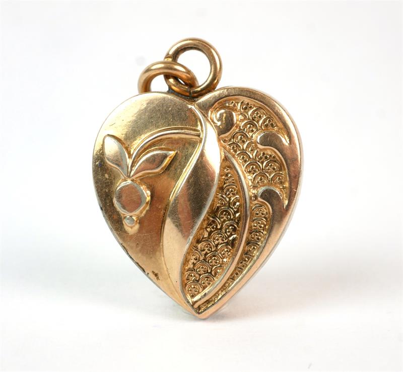 Přívěsek ve tvaru srdce