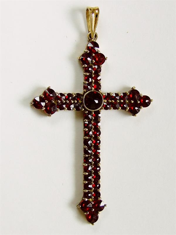 Ag křížek s granáty, puncováno