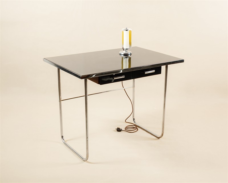 PSACÍ STŮL-FUNKCIONALISMUS, BAUHAUS.