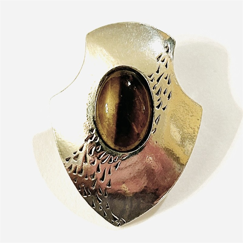 Stříbrná spona na šátek s tygřím okem