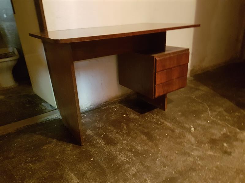 Psací stůl návrh LANDSMAN B.