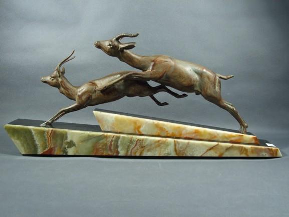 Sousoší antilop mramor art-deco rok 1920 délka 66,5cm