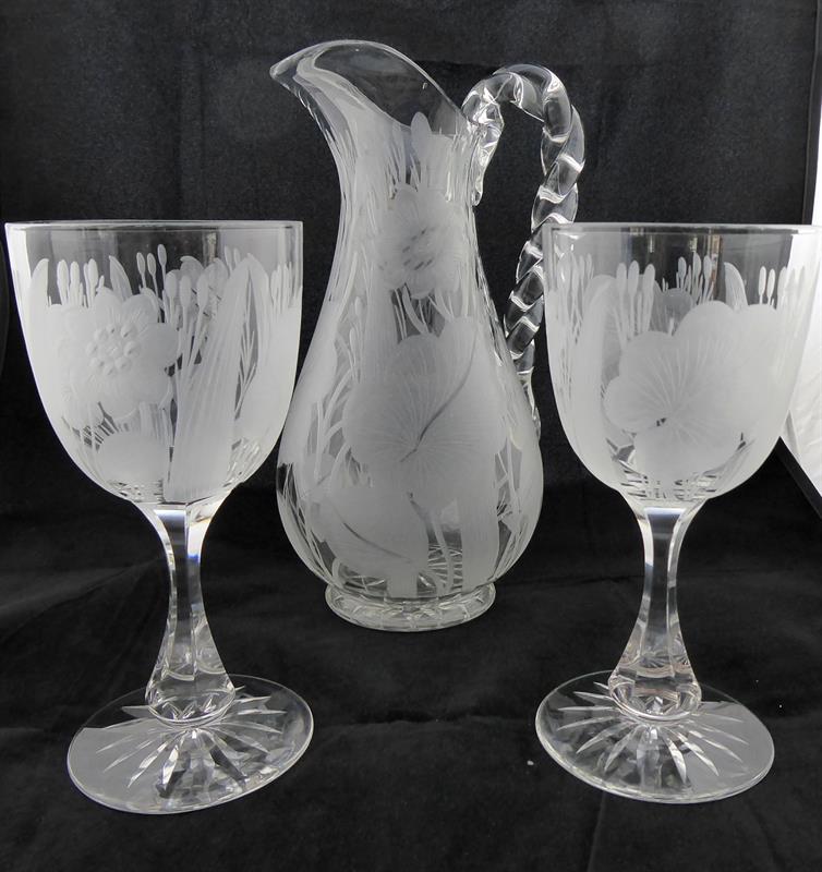 Džbán a dvě sklenice, broušené květy a listy - Anglie