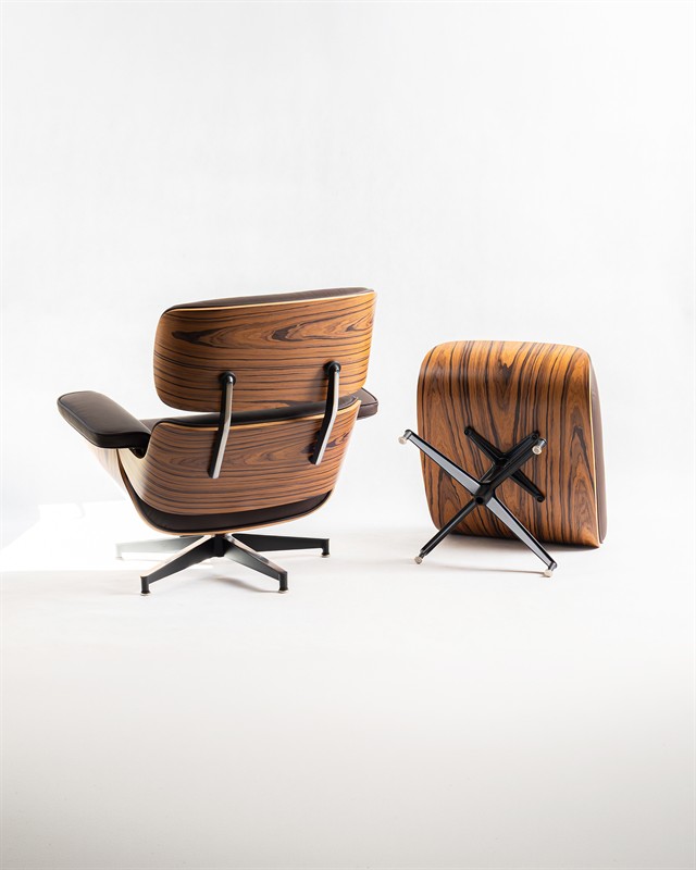 KŘESLO CHARLES & RAY EAMES S PODNOŽKOU