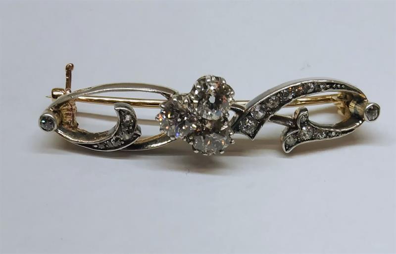 Zlatá secesní brož s diamanty
