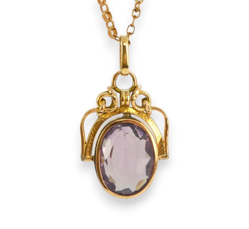 Zlatý náhrdelník s ametystem