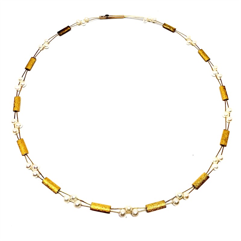Originální pozlacený stříbrný náhrdelník s perlami