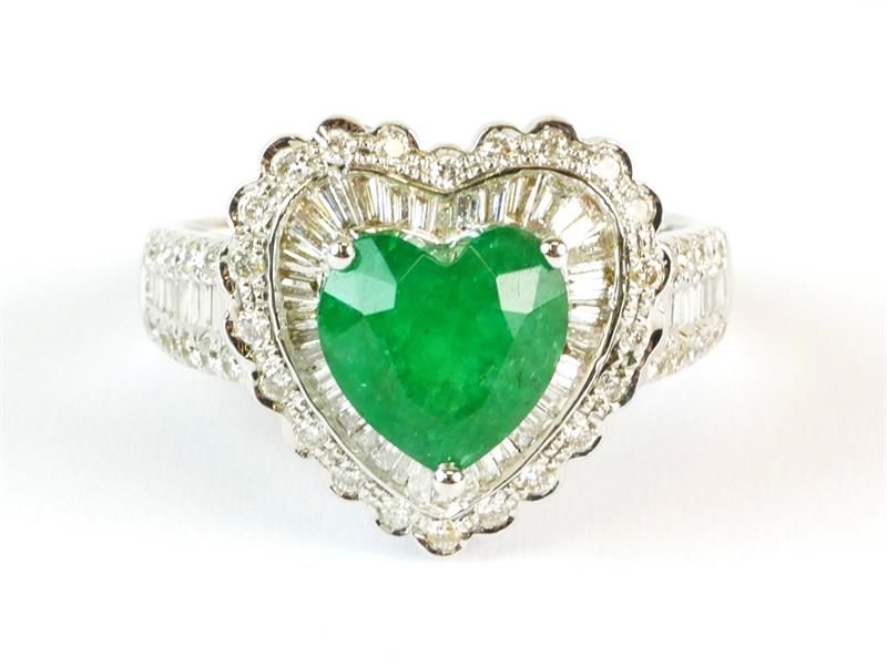 Zlatý prsten se smaragdem a brilianty - krásný dárek k Valentýnu!