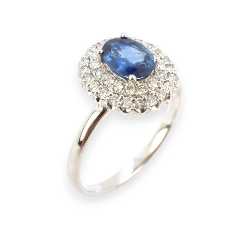 Zlatý prsten se safírem a brilianty