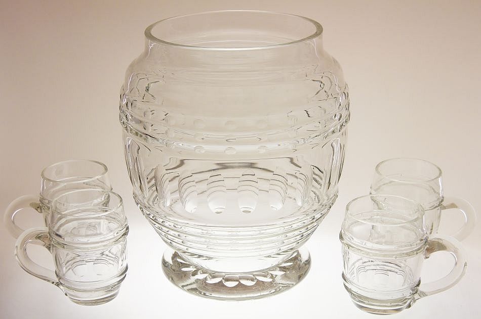 Broušená souprava na Bowle, sklo z 19. století