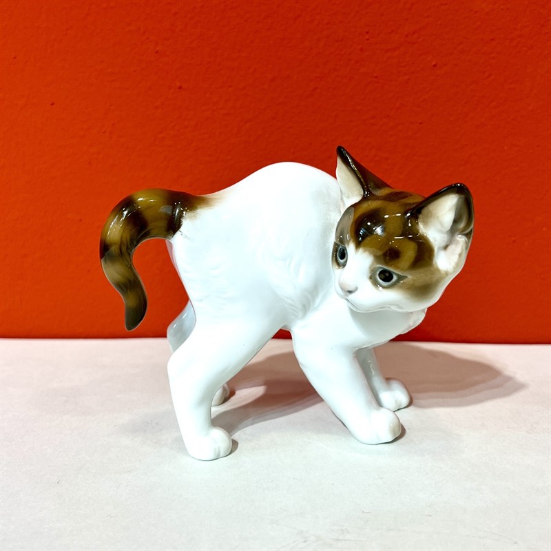 Rosenthal, stojící kočka