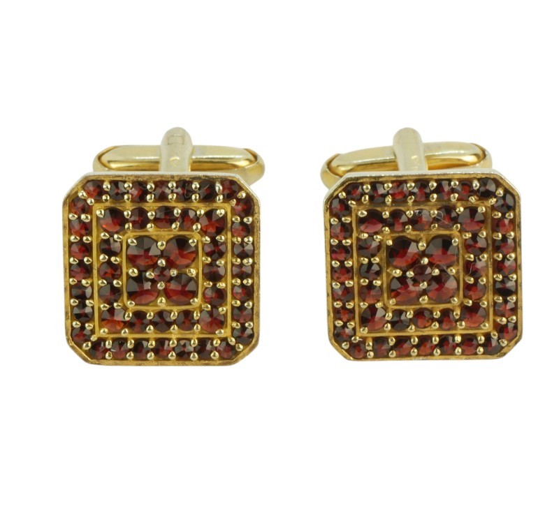 Manžetové knoflíčky s granáty