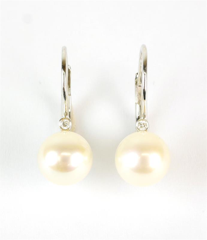 Zlaté náušnice s perlami a diamanty