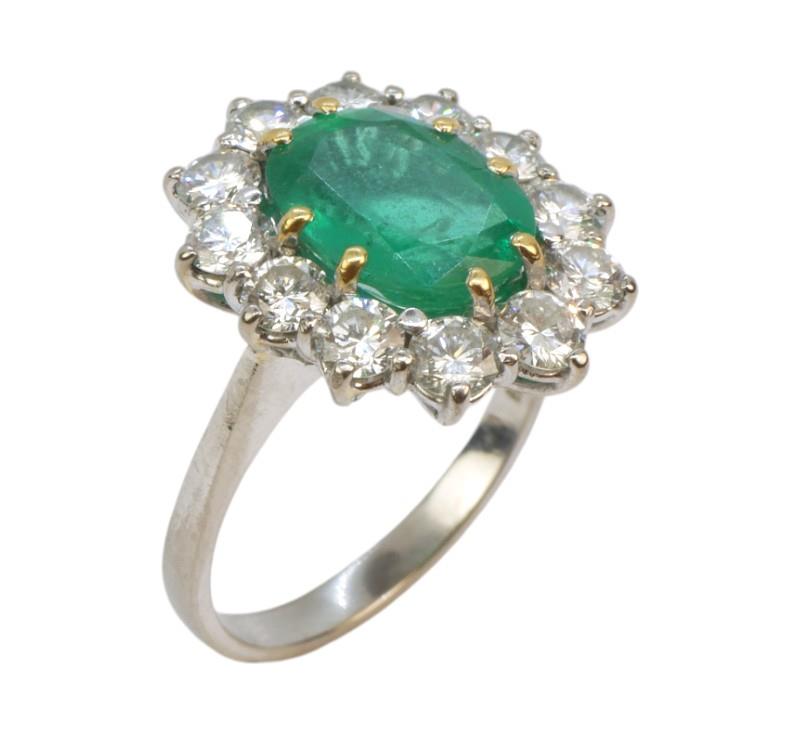 Zlatý prsten se smaragdem a brilianty